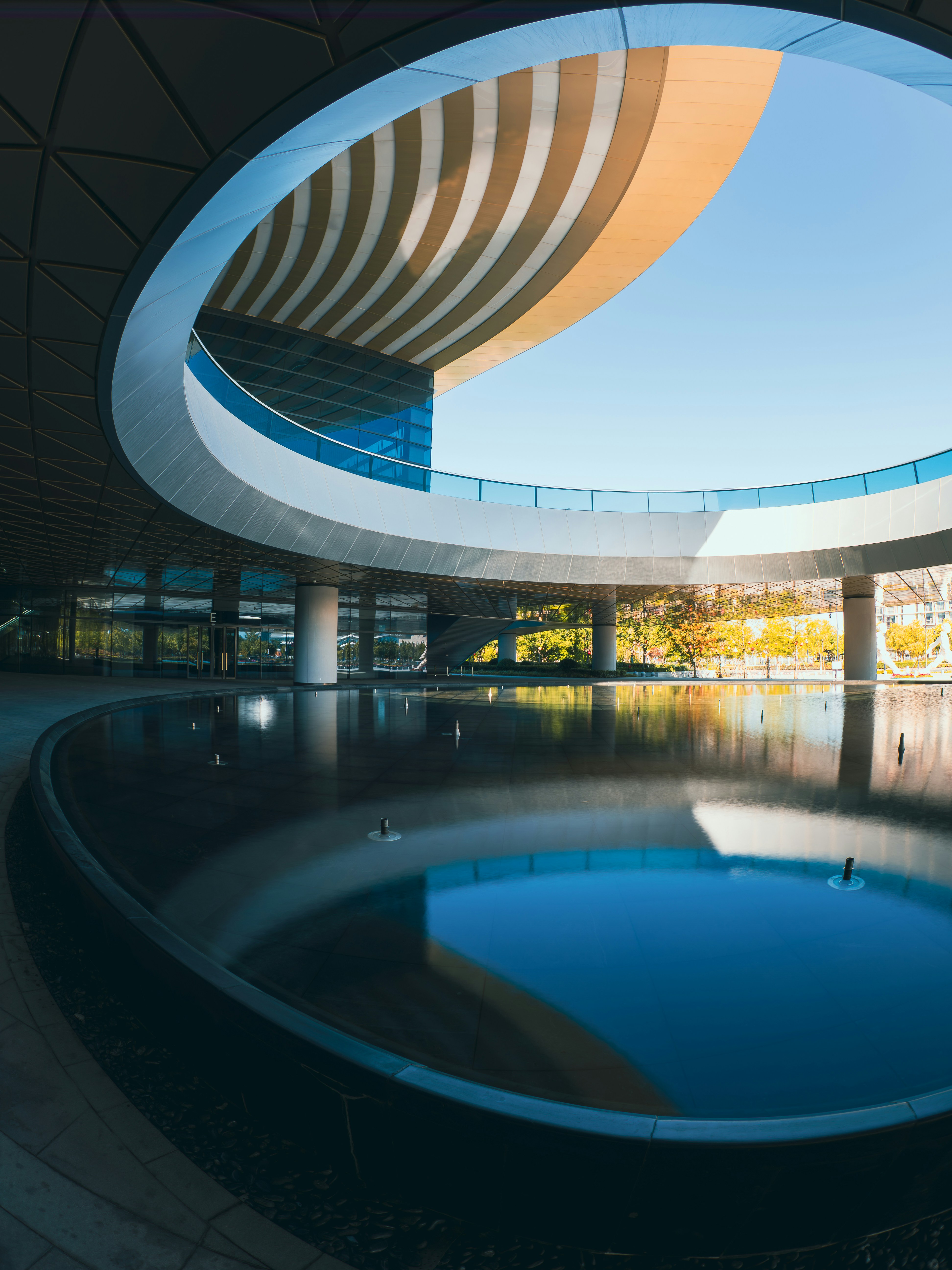 Modern Circular Architecture